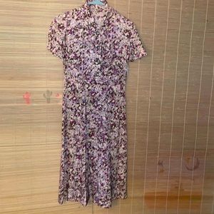 Handmade woman’s size small flowered with (4)green buttons pleated dress